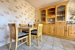 Breakfast Room- click for photo gallery